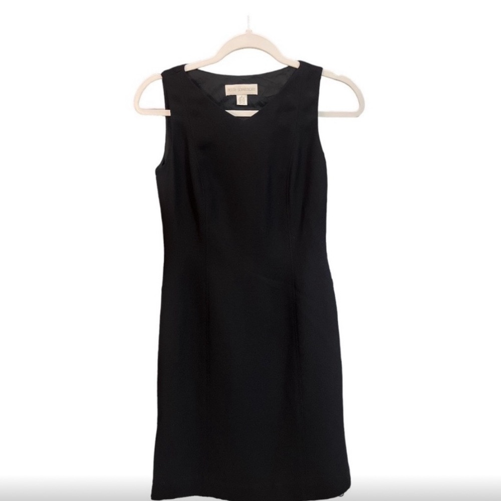 Petite Sophisticate Size 0 Little Black Dress